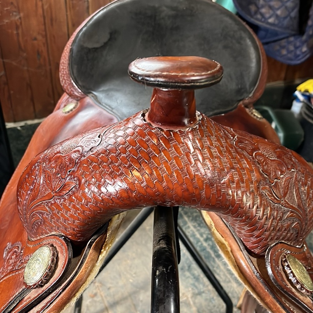 Amazing Tex Tan western saddle
